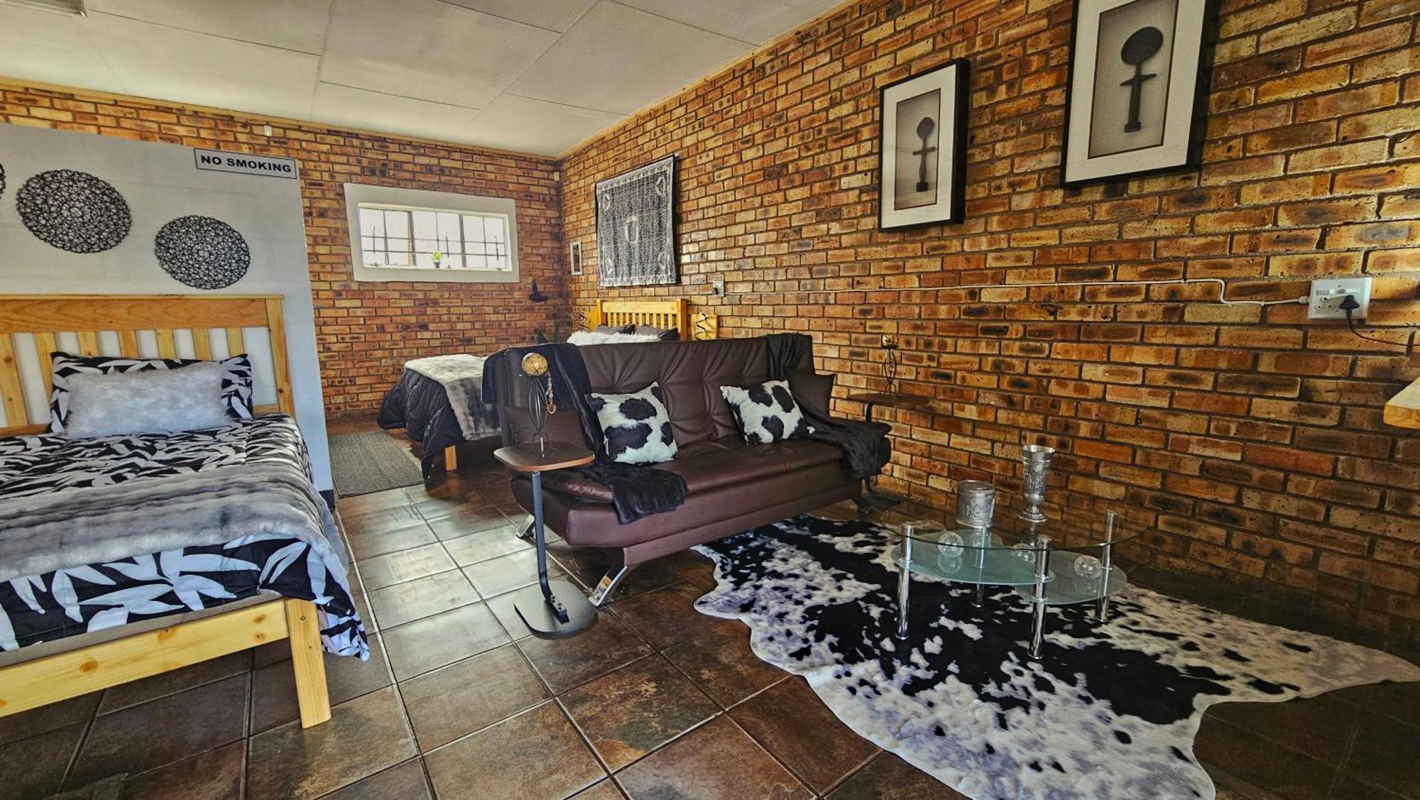 2K City Studios Not Self Catering Graskop Exterior photo